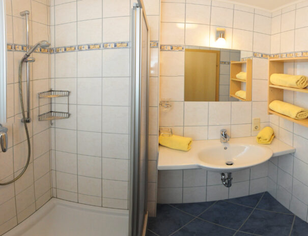 57DSC_3426_doppelzimmer_bad