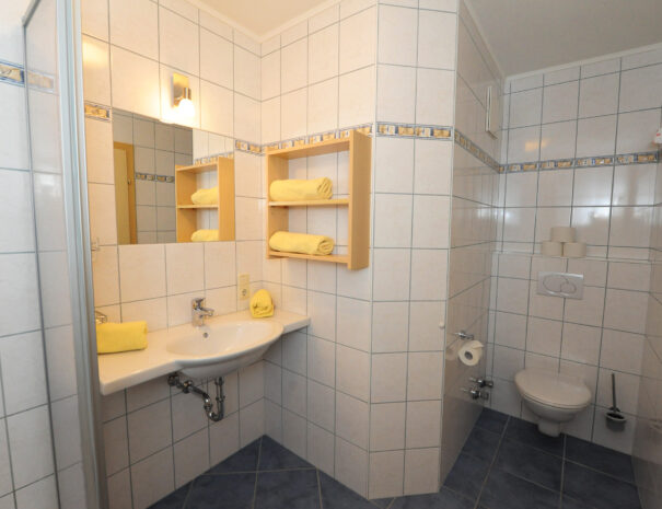 60DSC_3430_doppelzimmer_bad